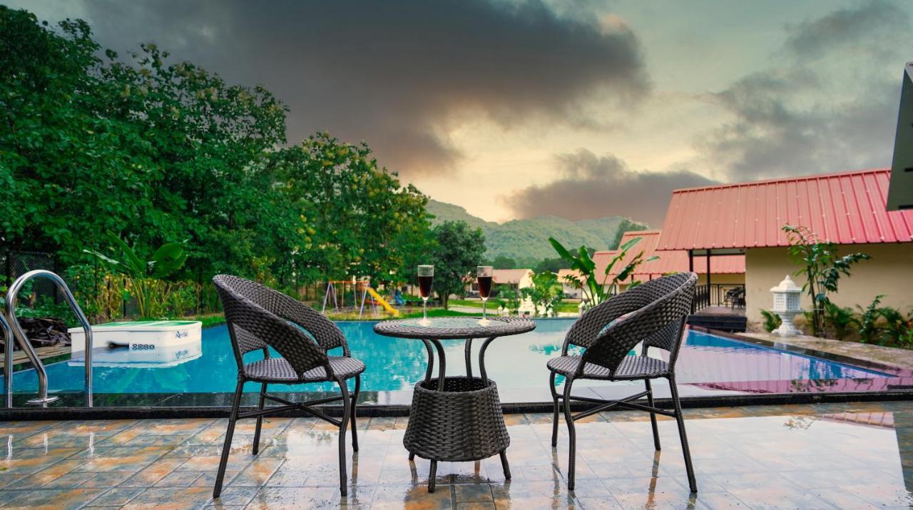 Ninad Homestays Karjat Exterior foto